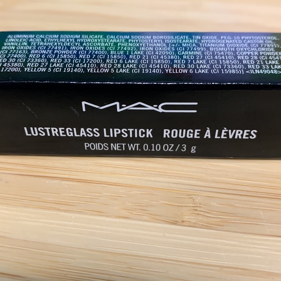 M.A.C. LUSTREGLASS SHEER-SHINE LIPSTICK Sexy Lustre glass lip flustered 557 NWT - Picture 4 of 15